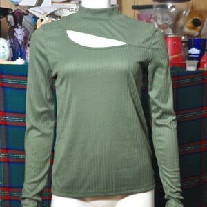 White Birch Mock Neck Turtleneck with Cut Out - New Without Tags